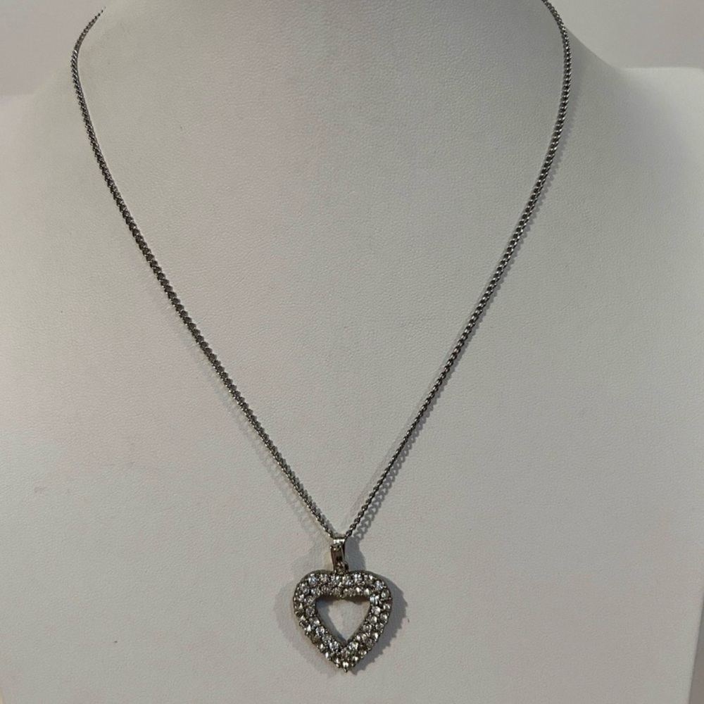 Vintage Silver Tone Rhinestone‎ Heart Pendant Necklace 17”